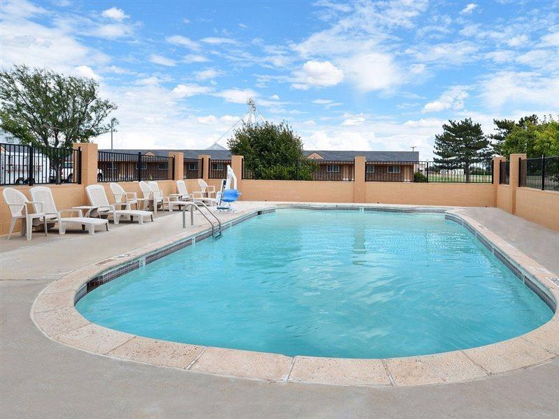 Route 66 Inn & Suites By Oyo Vega Tx Exterior photo