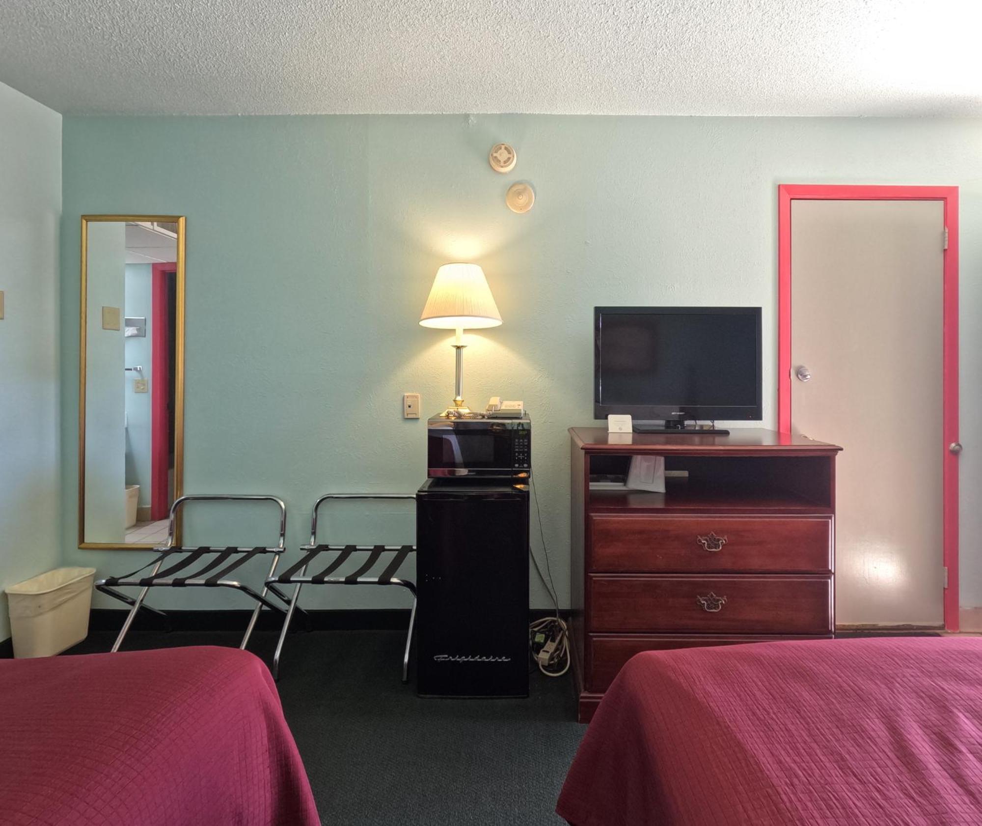 Route 66 Inn & Suites By Oyo Vega Tx Exterior photo